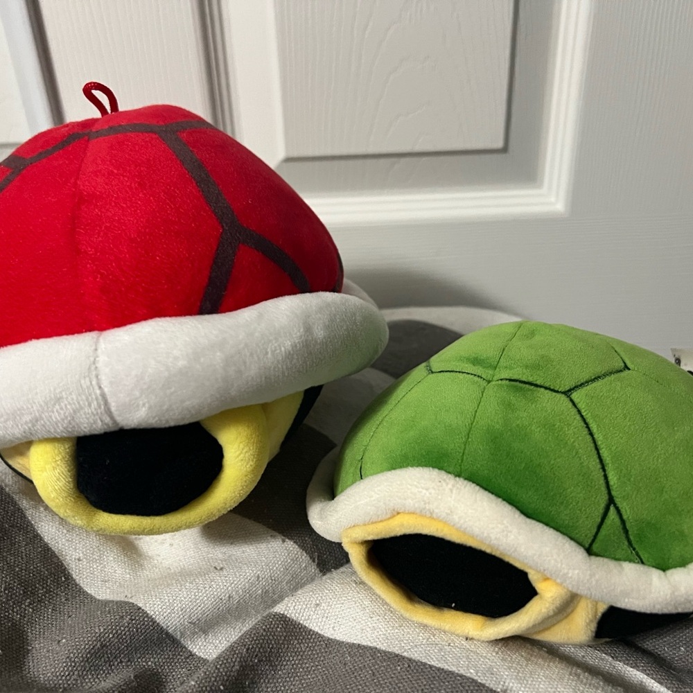 Mario Kart Plush Turtle Shell Plush set. Like new!!